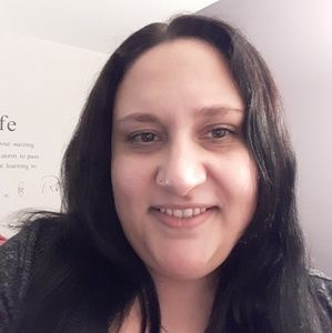 Meet your Posher, Karine